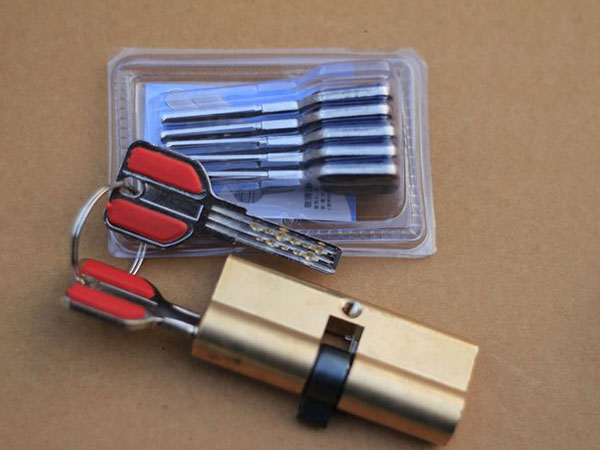 盐城24小时上门开锁公司